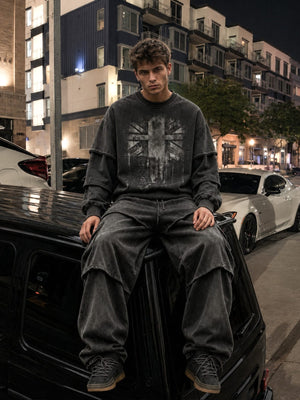 Flaggen-Sweatshirt – Streetfoto, auf dem Auto sitzend | XoKool
