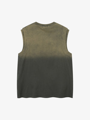 Camiseta sin mangas degradada con tachuelas – Verde oliva, vista trasera | XoKool