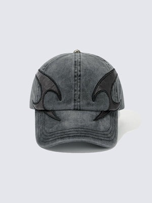 Gorra con llama tribal – Gris, vista frontal | XoKool