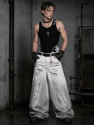 Weiße Baggy Jeans mit starken Rissen und grauem Fade – am Model, Vorderansicht | XoKool