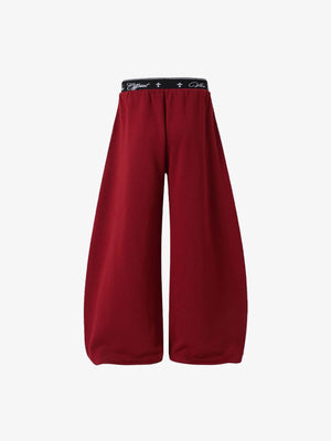 Jogginghose mit Schriftzug-Print – Rot, Rückseite flach | XoKool