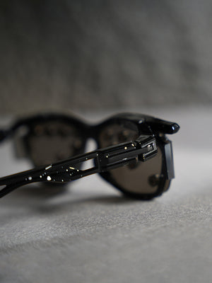 Streetwear Metal Rivet Curved Lens Glasses - thumbnail 11