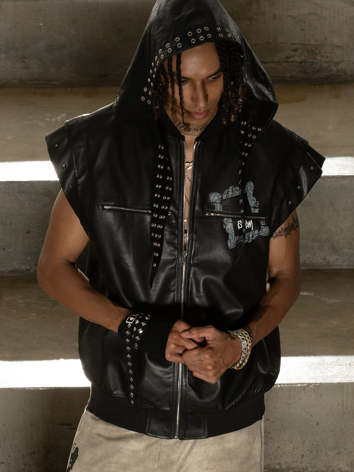 Thorn Destruction Frame Pattern Leather Vest - image 3