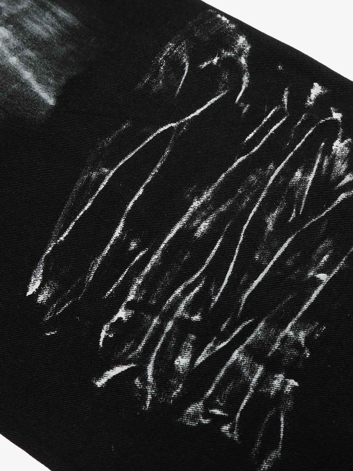 Painted star jeans – paint strokes close-up | XoKool