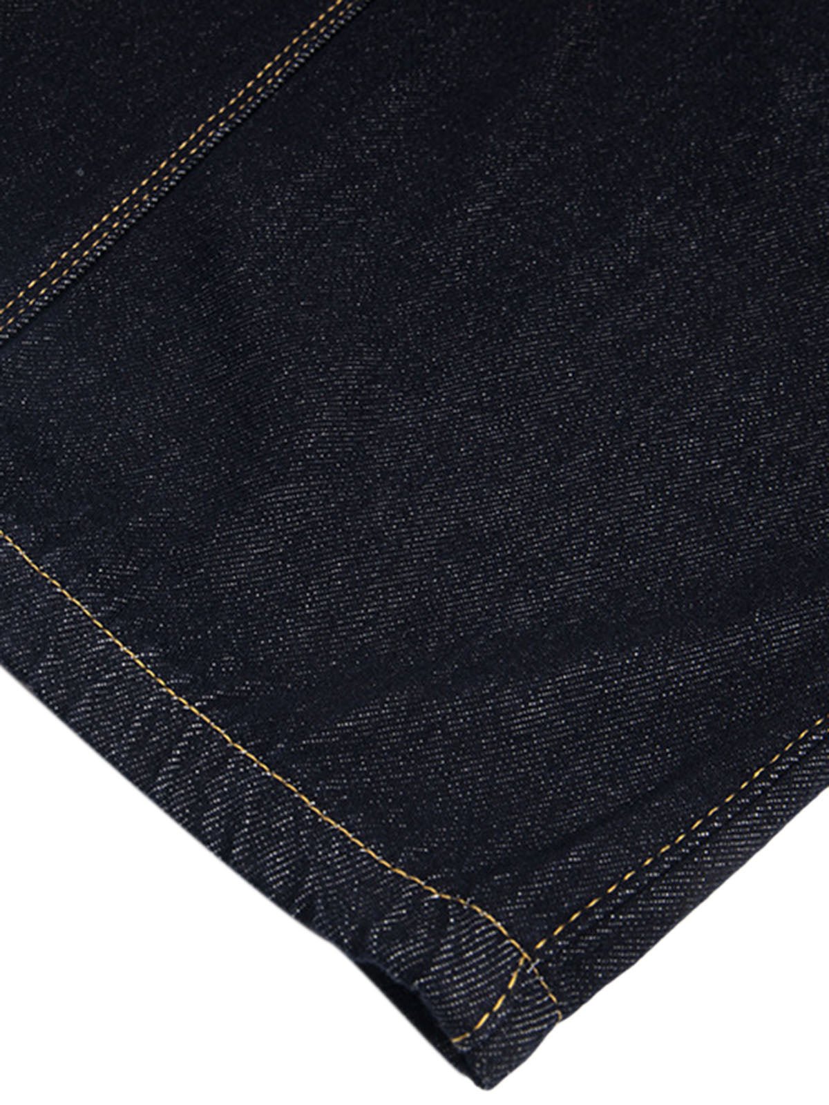 Plaid belt barrel jeans – hem close-up | XoKool