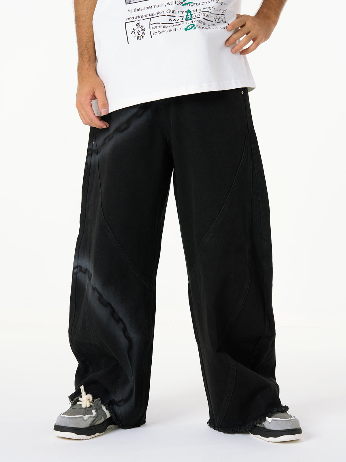 Chain Print Raw Edge Washed Wide-Leg Jeans