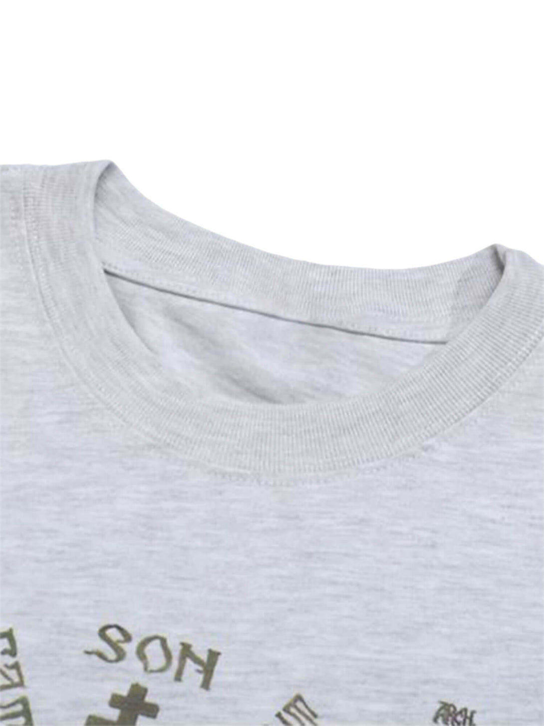 Stand out with effortless flair in the American High Street Graffiti Long Sleeve T Shirt. Crafted from a soft cotton blend, this shirt features detailed allover graphic prints inspired by vintage street art and urban graffiti. With a relaxed fit, classic