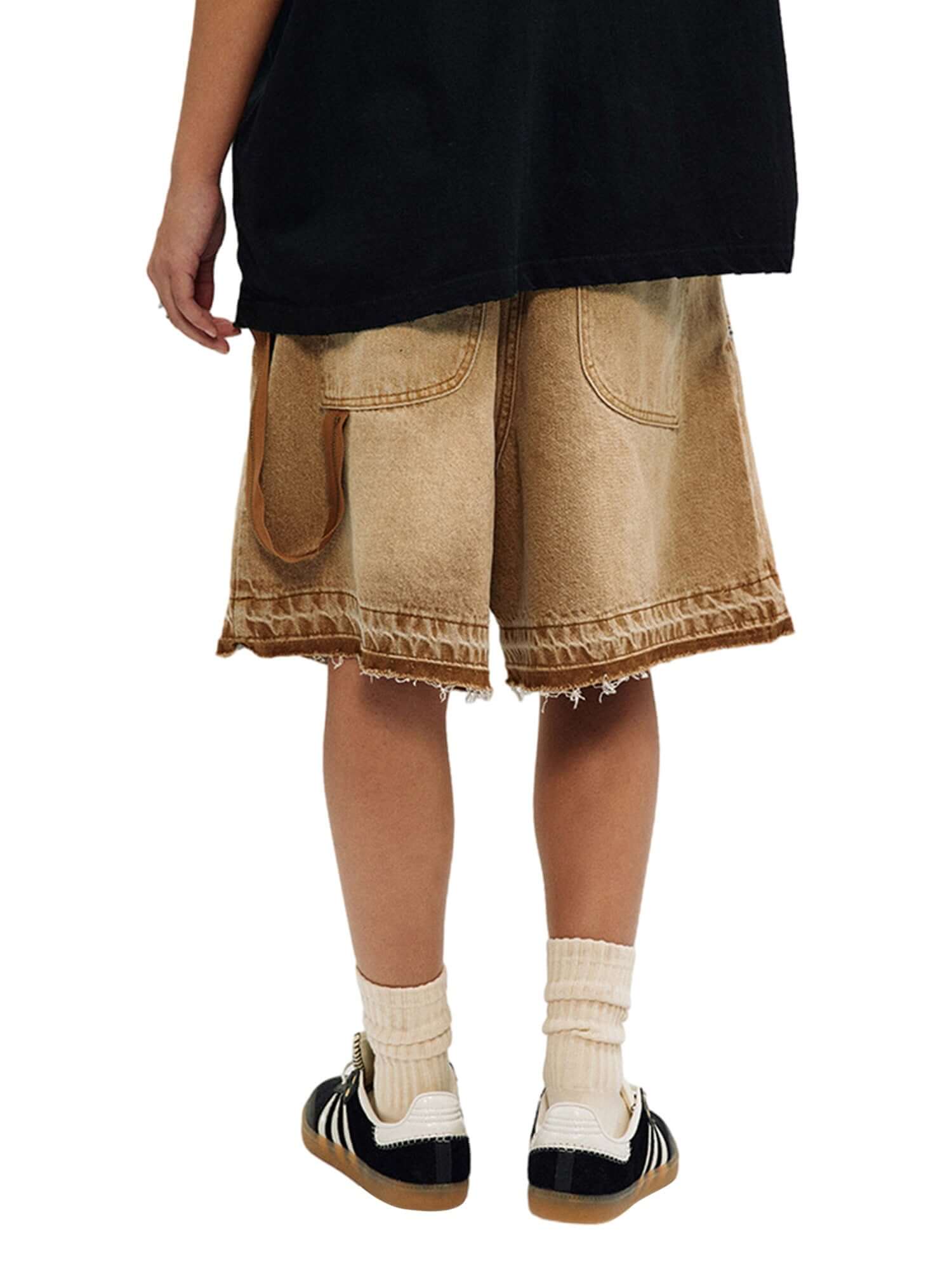 Elevate your casual wardrobe with the American Retro Distressed Washed Denim Shorts — a stylish essential blending comfort and urban edge. Made from breathable denim, these shorts feature a distressed finish, practical side pockets, ribbed cuffs and hem f