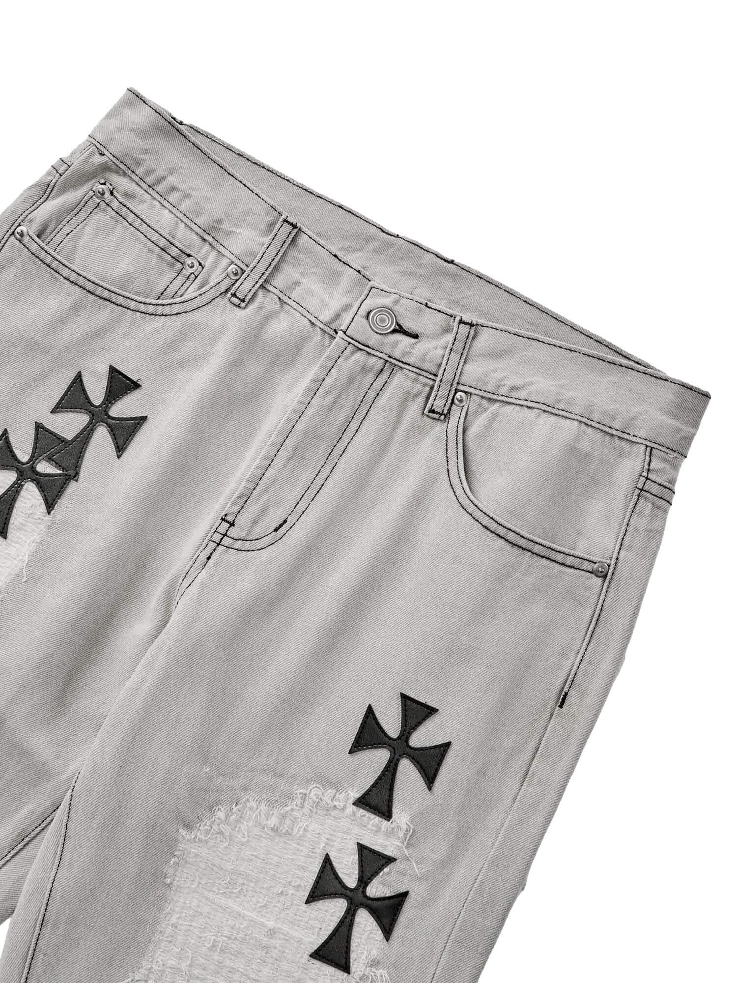Stand out in every step with the American Vintage Jeans — a bold fusion of retro vibes and modern streetwear. Made from a comfortable cotton blend, these jeans feature trendy graphic prints, multiple utility-style pockets, and an adjustable waistband for