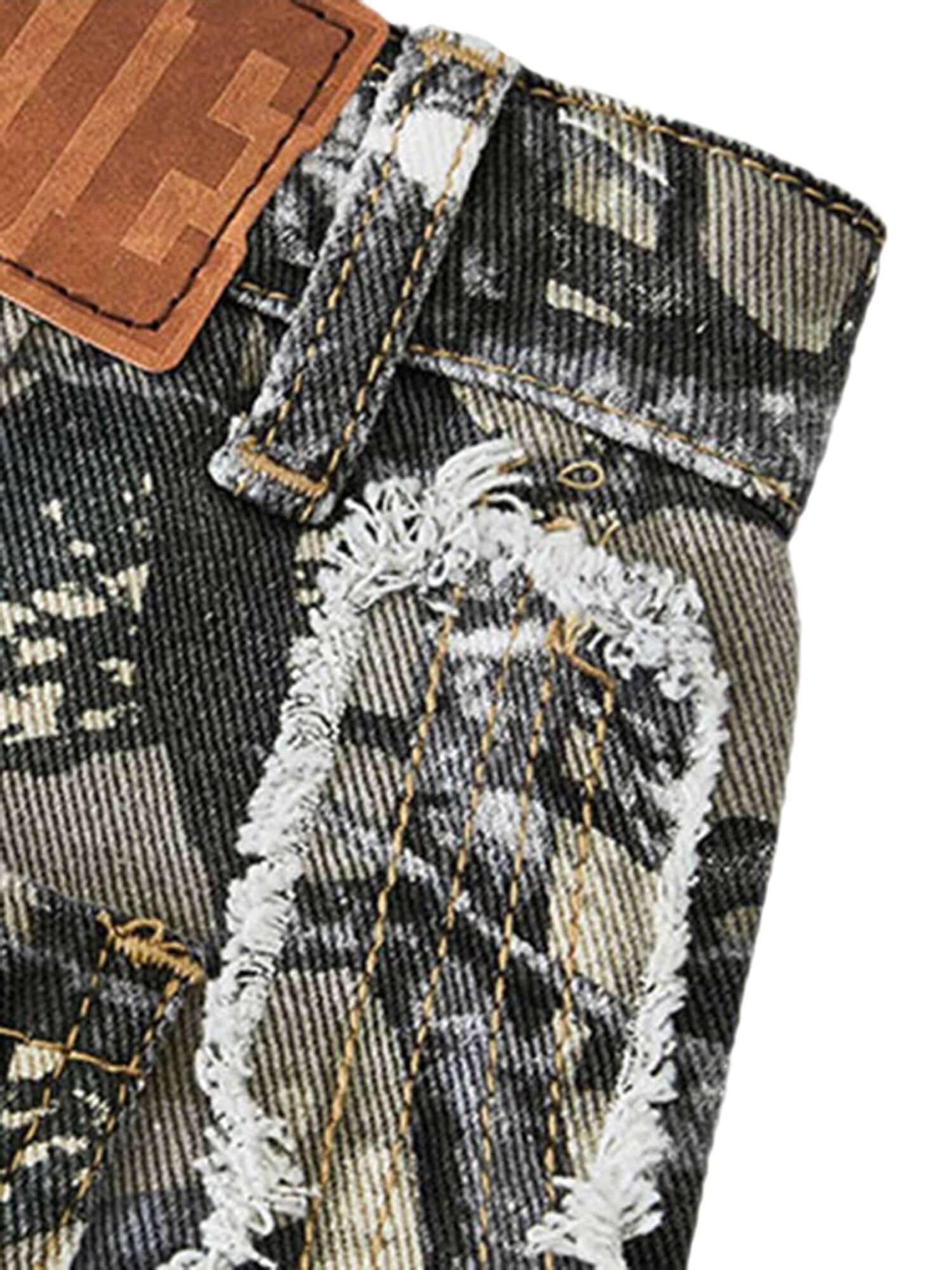Step into effortless function and rugged style with the Camouflage Leaf Straight Leg Pants — the perfect blend of comfort, durability, and street-ready utility. Crafted from a sturdy cotton blend, these pants feature a relaxed straight-leg fit, adjustable