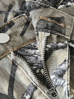 Step into effortless function and rugged style with the Camouflage Leaf Straight Leg Pants — the perfect blend of comfort, durability, and street-ready utility. Crafted from a sturdy cotton blend, these pants feature a relaxed straight-leg fit, adjustable