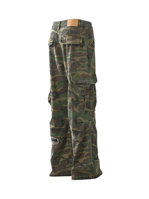 Stay ready for anything with the Camouflage Utility Cargo Pants. Made from a durable and breathable cotton blend, these pants feature a versatile camouflage print that adds bold style to any streetwear or outdoor look. With multiple spacious pockets and a