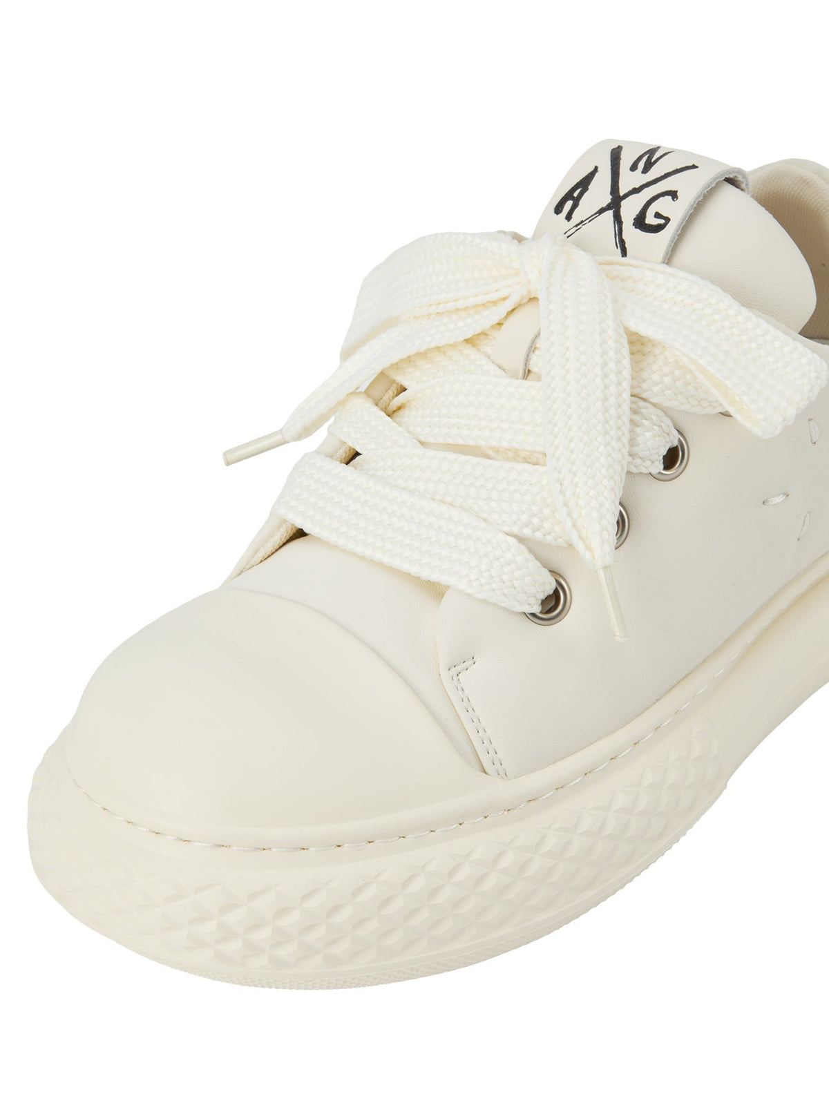 Zapatillas chunky big toe – crema, detalle de la punta | XoKool
