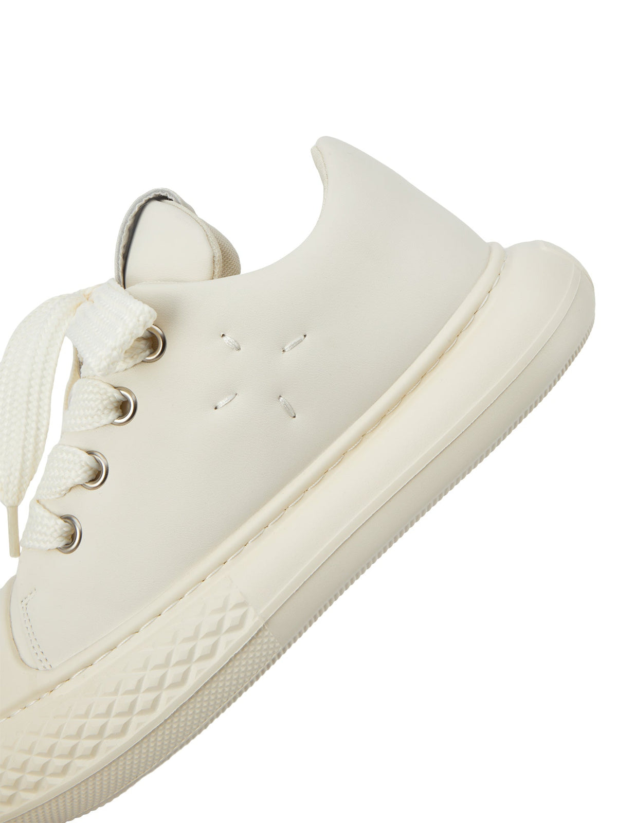 Zapatillas chunky big toe – crema, detalle lateral | XoKool