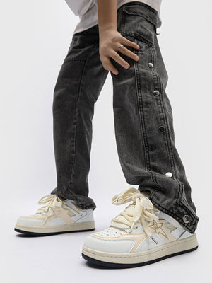 Star patch skate sneakers – on model, cream | XoKool