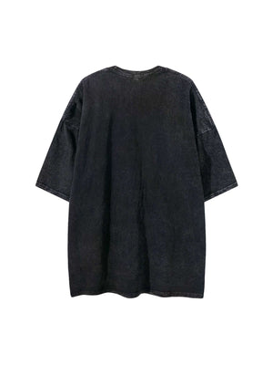 Elevate your casual wardrobe with the Doberman Print Washed T-Shirt. Made from high-quality, breathable cotton, this t-shirt features a comfortable crew neck, short sleeves, and a unique graphic design combining star and face elements. Its oversized fit e
