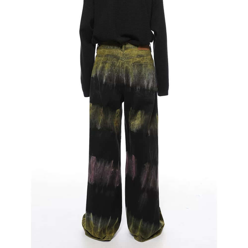 Schwarze Tie-Dye Jeans – am Model, von hinten | XoKool