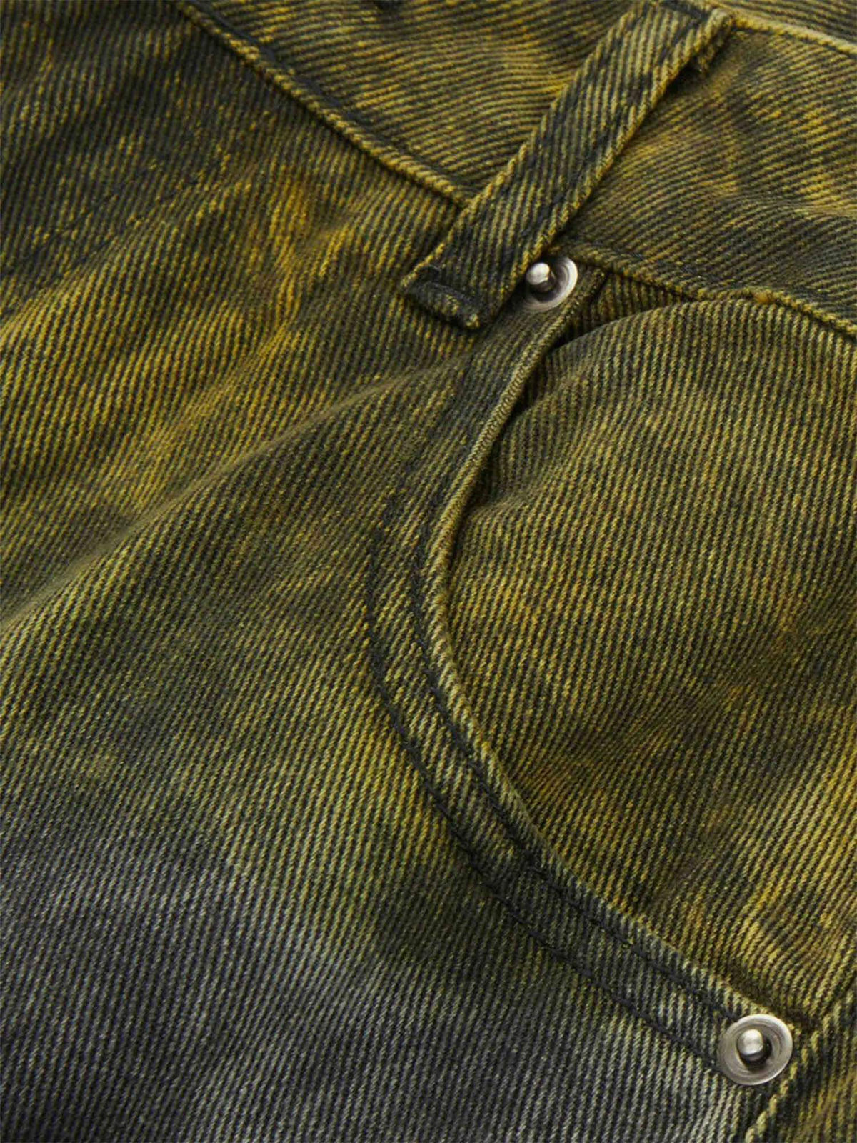 Schwarze Tie-Dye Jeans – Nahaufnahme Münztasche | XoKool