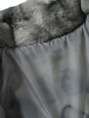 Wrap yourself in warmth and street style with the Heavy Duty Faux Lambswool Tie Dye Urban Jacket. Made from ultra-soft faux fur, this winter essential combines comfort and bold design in one standout piece. The loose fit and high-neck construction offer a