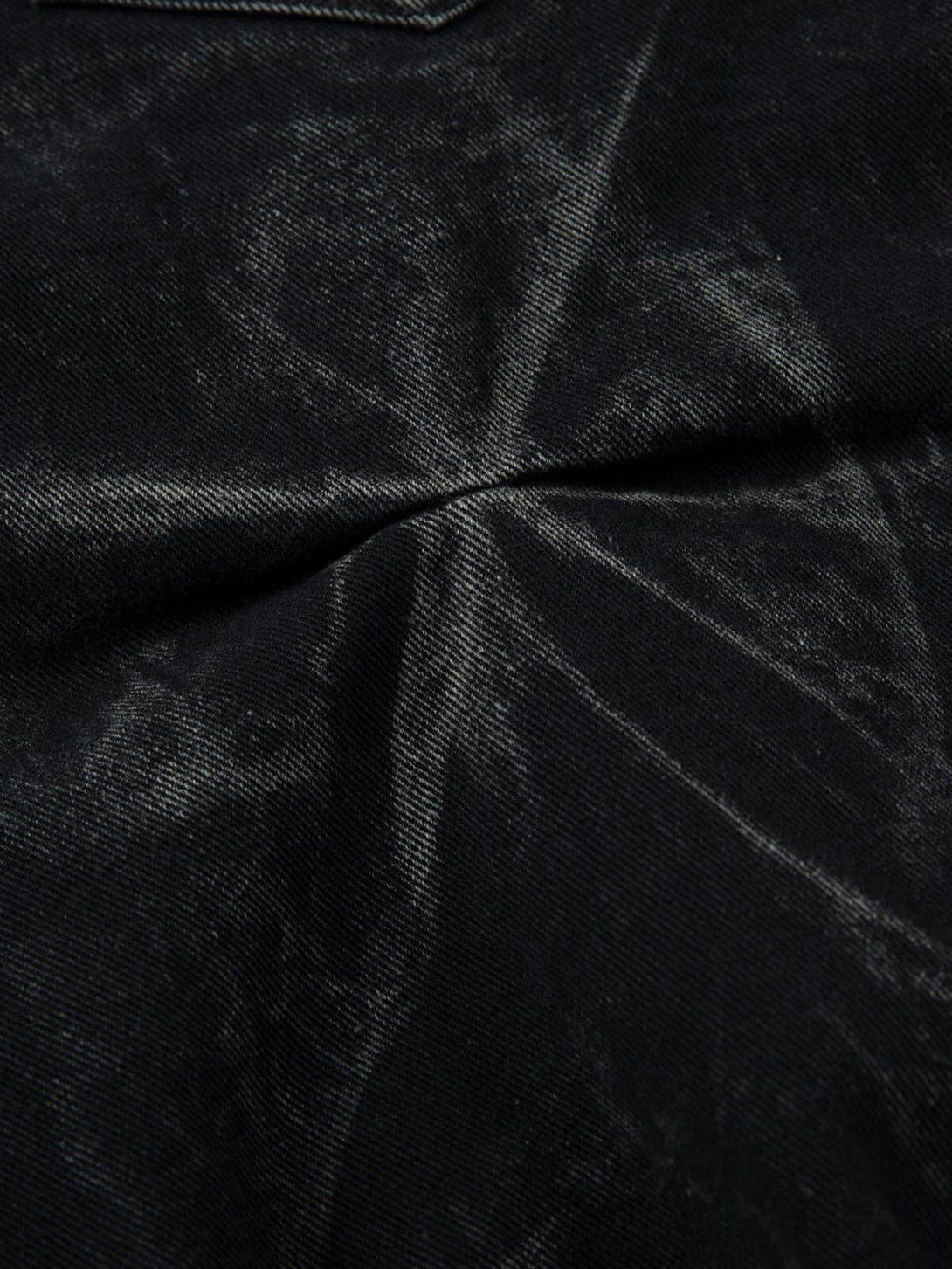 Elevate your streetwear with the Heavy Washed Distressed Pleated Baggy Jeans — a bold fusion of comfort and fashion-forward edge. Crafted from durable polyester, these jeans feature a pleated wide-leg silhouette, distressed wash, and an elastic waistband