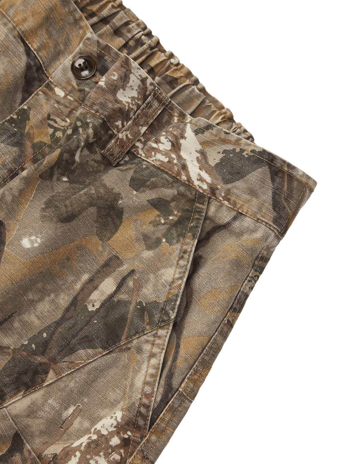 Get ready for action with the High Street Camouflage Casual Pants — built for both streetwear flair and outdoor function. Made from durable, water-resistant polyester, these pants feature a tactical camouflage pattern, multiple utility pockets, and reinfo
