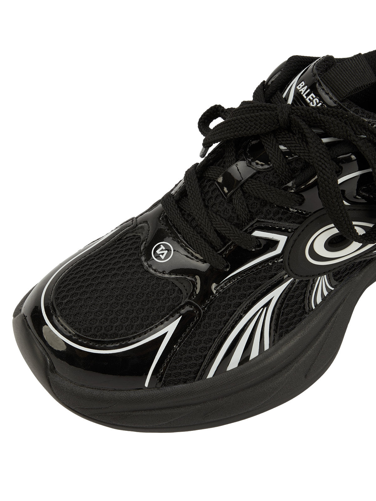 Metallic chunky sneakers – detail view | XoKool