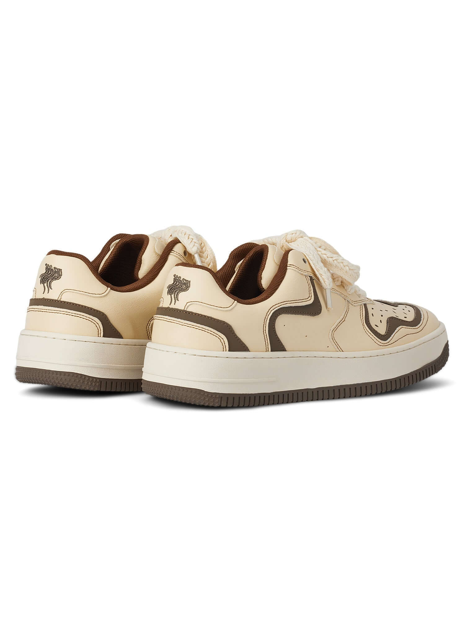 Keep it classic and cool with the High Street Skateboard Couple Shoes. Crafted from breathable canvas and built on a durable rubber sole, these shoes combine comfort with timeless vintage flair. Featuring a lace-up closure, perforated detailing, and contr
