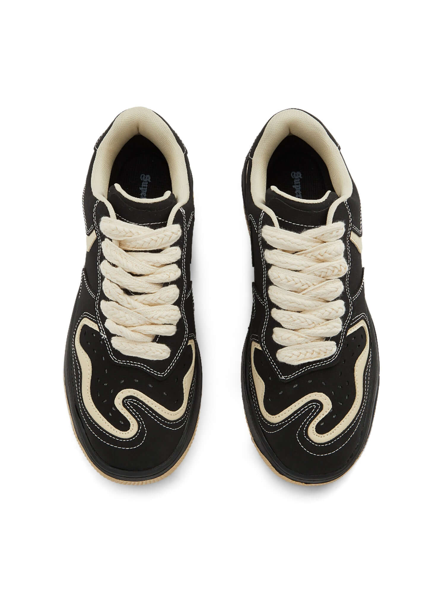 Keep it classic and cool with the High Street Skateboard Couple Shoes. Crafted from breathable canvas and built on a durable rubber sole, these shoes combine comfort with timeless vintage flair. Featuring a lace-up closure, perforated detailing, and contr