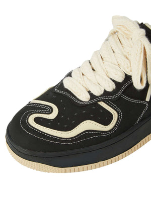 Keep it classic and cool with the High Street Skateboard Couple Shoes. Crafted from breathable canvas and built on a durable rubber sole, these shoes combine comfort with timeless vintage flair. Featuring a lace-up closure, perforated detailing, and contr