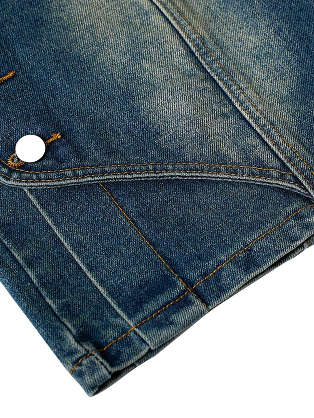Refresh your casual wardrobe with the High Street Washed Distressed Denim Shorts — the perfect blend of edgy and chic. Made from soft, durable denim, these shorts feature trendy pearl button accents, side pockets for functionality, and a fashionable distr