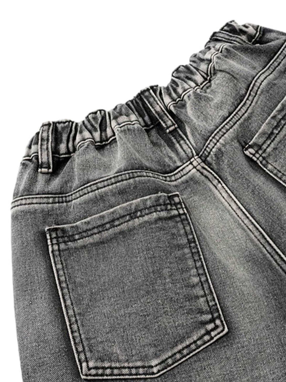 Get functionality and style in one with the High-Waisted Multi-Pocket Denim Cargo Shorts — a must-have for urban explorers and casual trendsetters. Crafted from premium denim fabric, these shorts feature a relaxed fit, a comfortable elastic waistband, mul