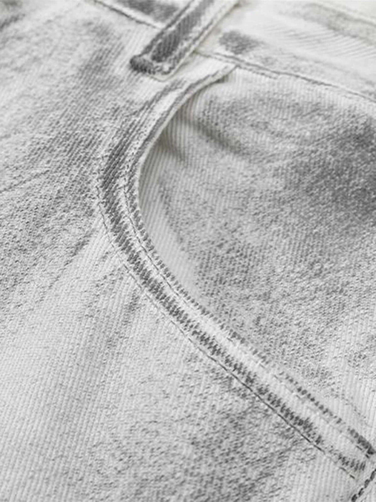 Jeans baggy blancos con manchas grises efecto lavado – detalle del bolsillo delantero | XoKool