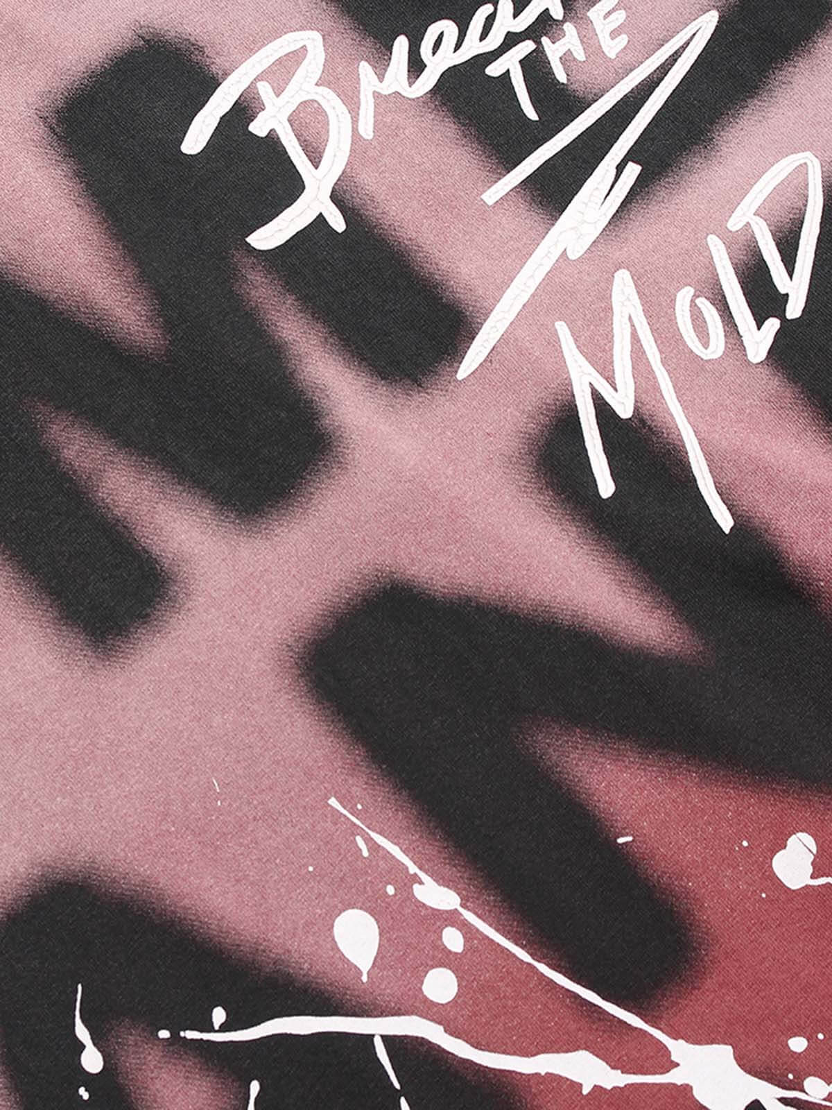 Show off your bold side with the Ink Splash Letter Print T Shirt — a standout piece blending street style with artistic expression. Made from a soft cotton blend, this tee features a relaxed fit, classic crew neck, and a vibrant tie-dye pattern layered wi