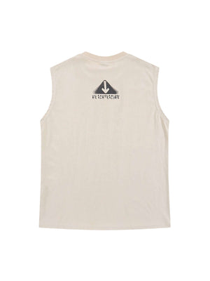Bring bold energy to your outfit with the Retro Hip Hop Abstract Letter Print Vest. Made from 100% breathable cotton, this sleeveless piece features a classic crew neck and an abstract graphic print with strong typographic elements that scream attitude. D