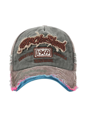Top off your casual outfits with the Retro Letter Denim Cap — combining classic denim durability with a vintage streetwear edge. Featuring a distressed finish, a stylish embroidered patch, and a pre-curved brim for sun protection, this cap is designed for