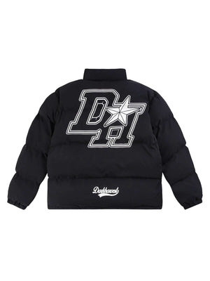 Stay warm and make a statement with the Retro Letter Print Down Jacket. Designed with insulated padding and a durable nylon shell, this winter-ready piece features a bold reflective D2 logo that brings vintage vibes with a modern twist. The ribbed cuffs a