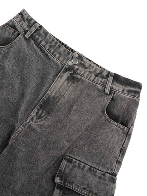 Add rugged edge to your everyday look with the Street Stitching Multi Pocket Workwear Washed Jeans — a practical and stylish essential for modern streetwear. Crafted from durable denim, these jeans feature multiple utility pockets, reinforced stitching, a