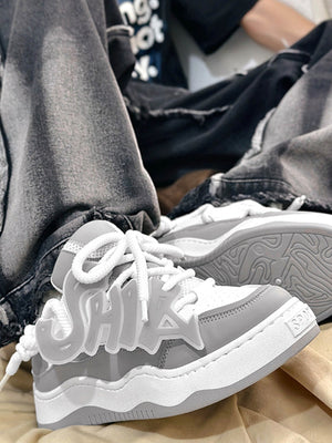 Glow Graffiti Sneakers – am Model | XoKool