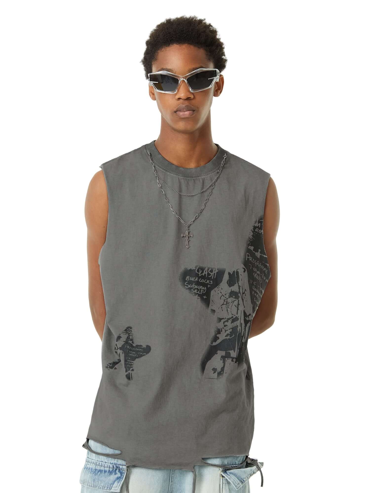 Bring bold energy to your look with the Vintage Necklace Star Print Hip Hop Tank Top. Crafted from a soft and breathable cotton blend, this sleeveless top features a unique distressed hem, raw edges, and a standout graphic print for a strong streetwear vi