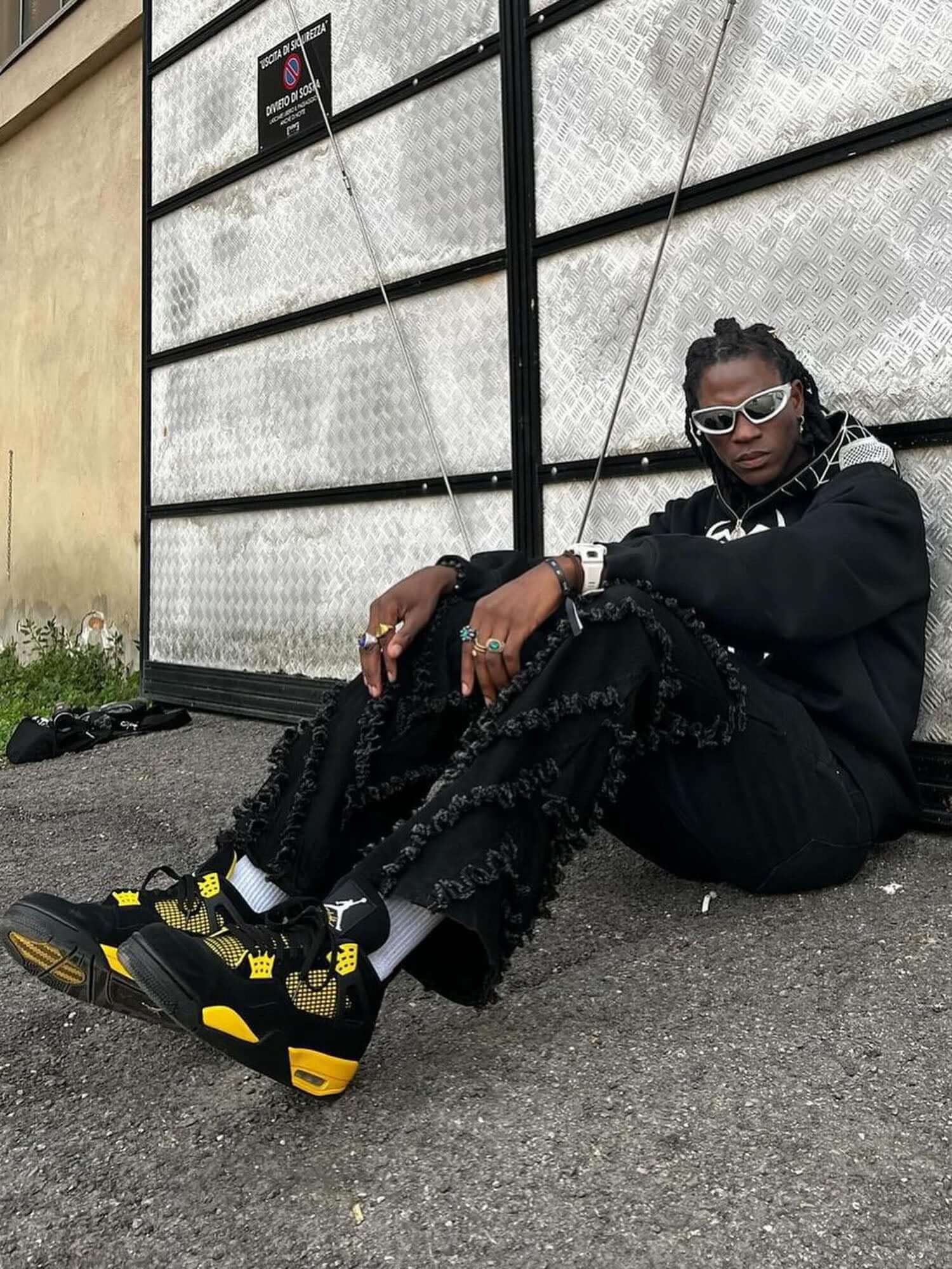 Bring bold structure to your look with the Vintage Rough Edge Flared Jeans — a streetwear essential with an edge. Made from a soft cotton blend, these jeans feature a distinctive ruched leg design, multiple side pockets for function, and a flared silhouet
