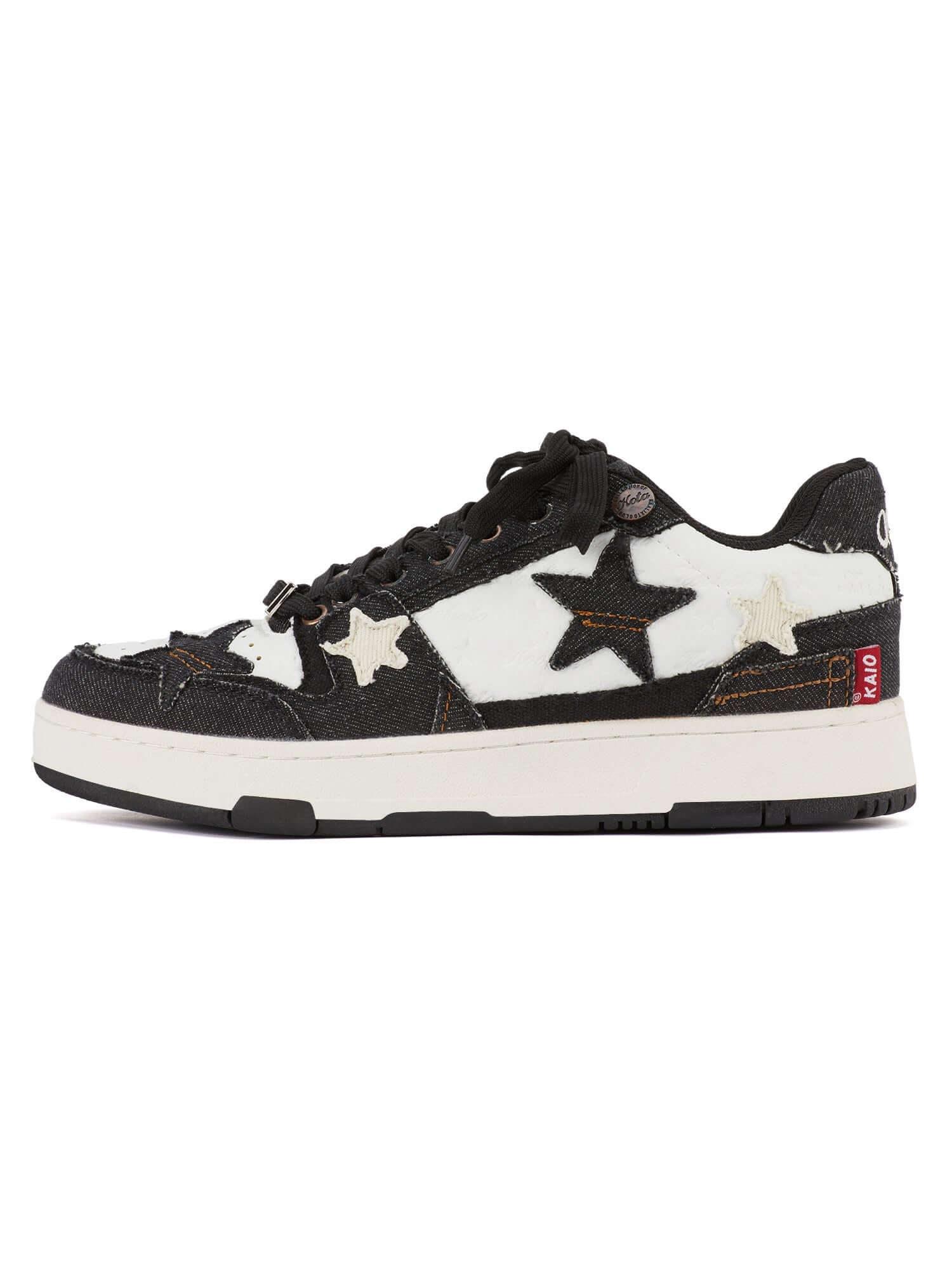 Add a bold twist to your casual outfits with the Vintage Star Skateboard Sneakers — designed for comfort, style, and standout street flair. Made from breathable canvas, these sneakers feature a trendy star print, a unique red zipper detail for extra edge,