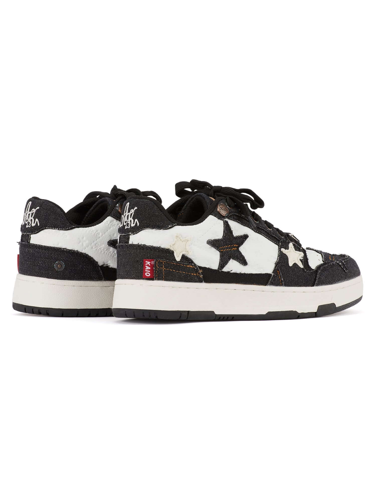 Add a bold twist to your casual outfits with the Vintage Star Skateboard Sneakers — designed for comfort, style, and standout street flair. Made from breathable canvas, these sneakers feature a trendy star print, a unique red zipper detail for extra edge,
