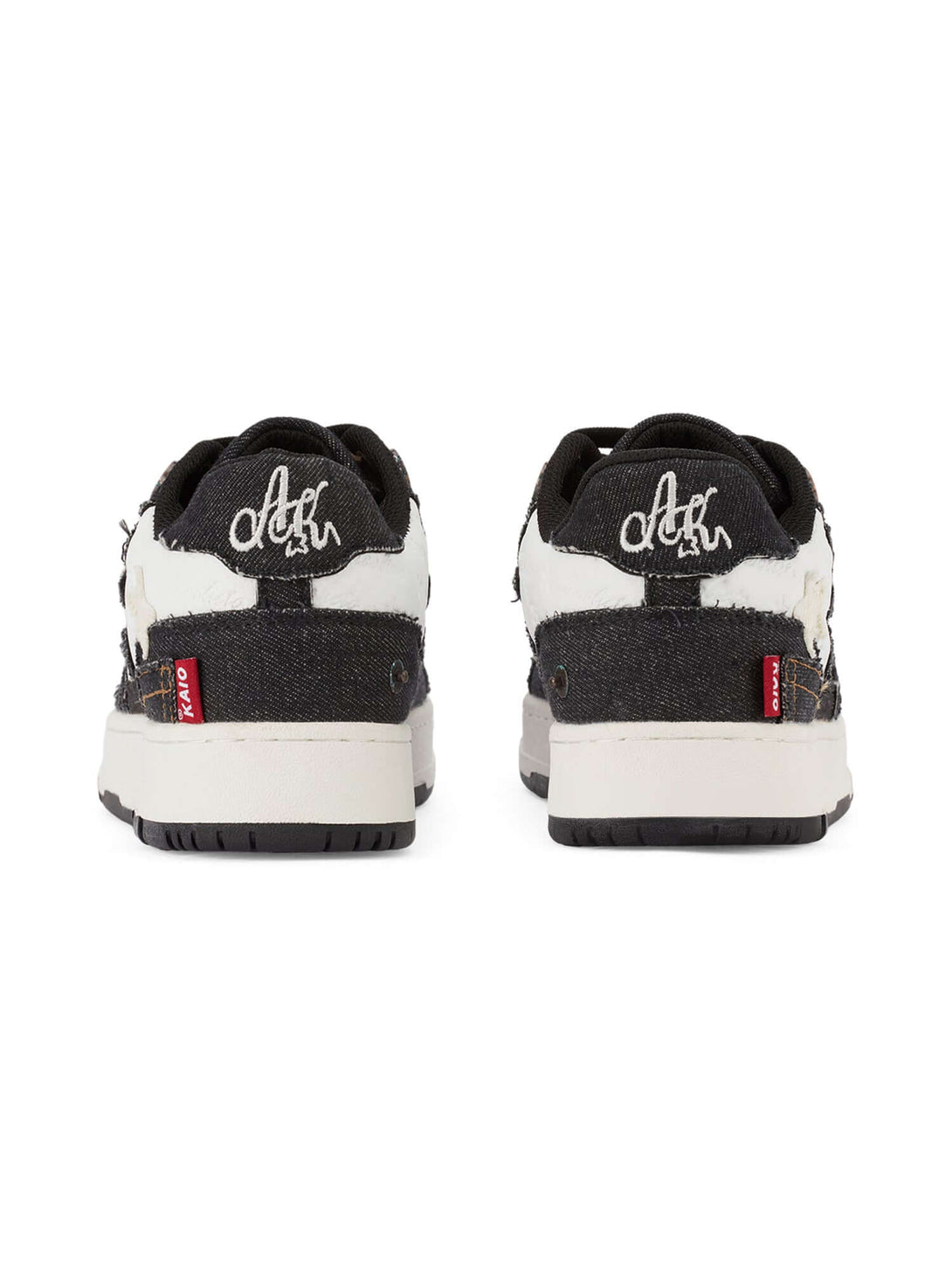 Add a bold twist to your casual outfits with the Vintage Star Skateboard Sneakers — designed for comfort, style, and standout street flair. Made from breathable canvas, these sneakers feature a trendy star print, a unique red zipper detail for extra edge,