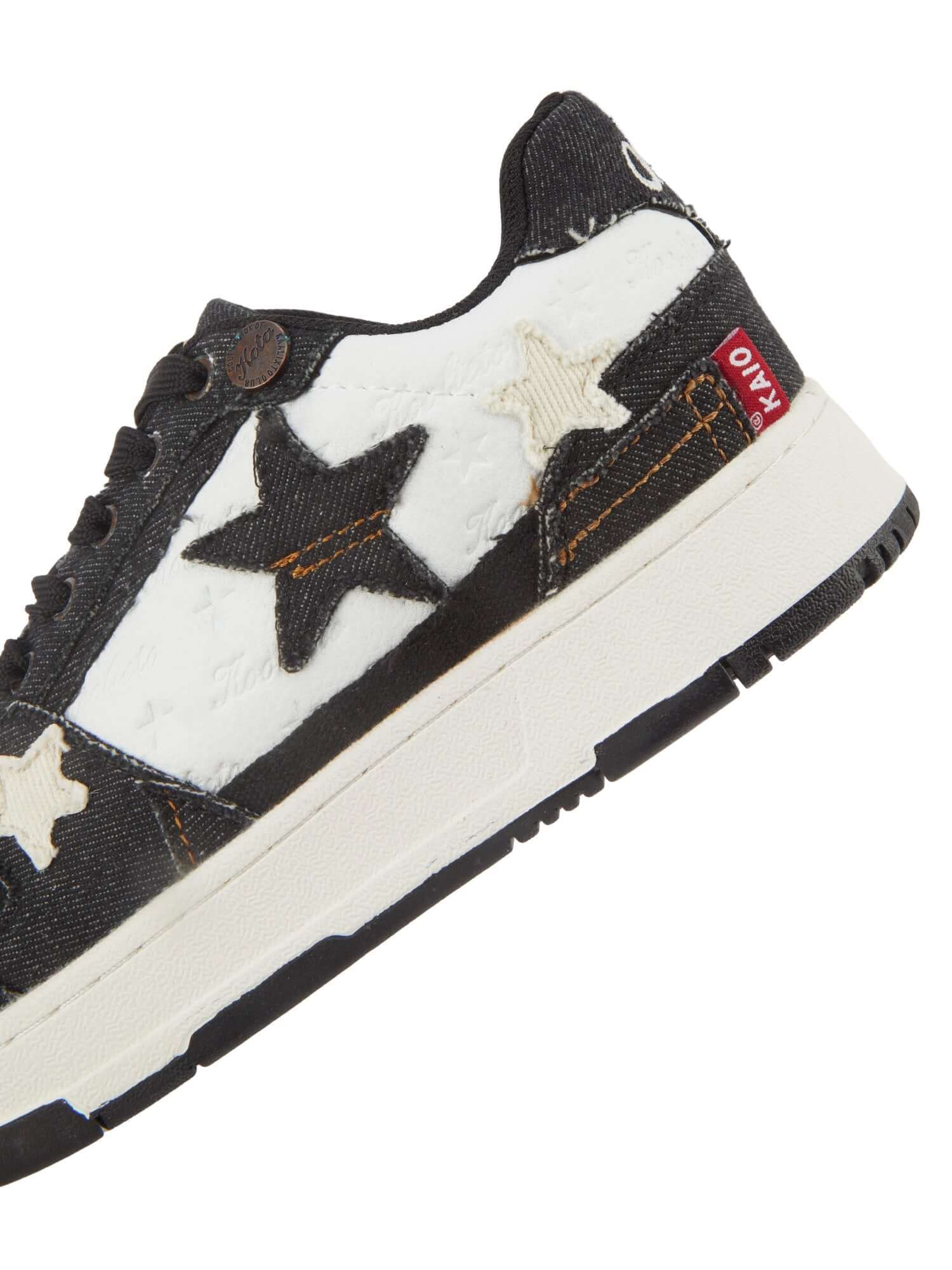 Add a bold twist to your casual outfits with the Vintage Star Skateboard Sneakers — designed for comfort, style, and standout street flair. Made from breathable canvas, these sneakers feature a trendy star print, a unique red zipper detail for extra edge,