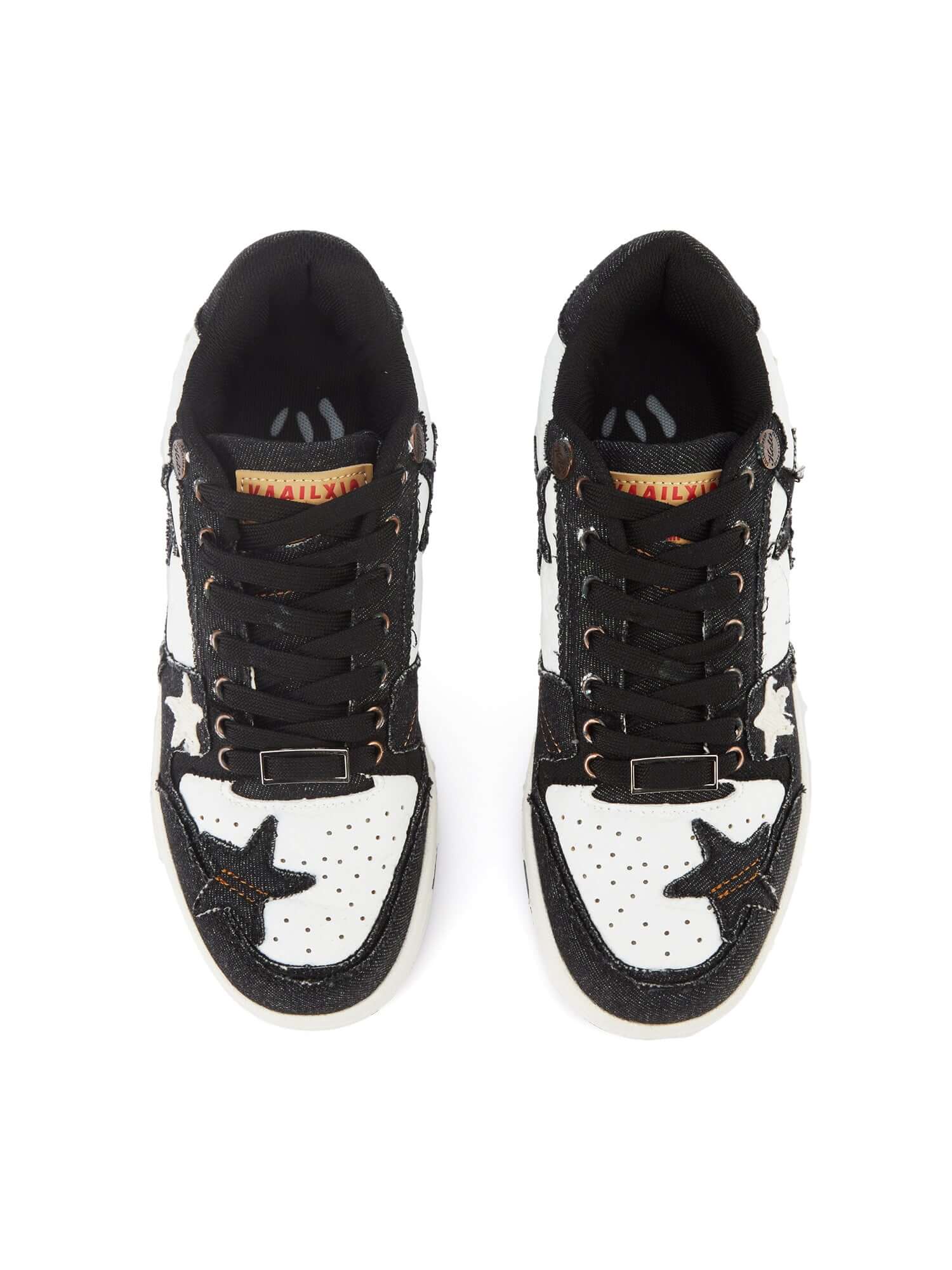 Add a bold twist to your casual outfits with the Vintage Star Skateboard Sneakers — designed for comfort, style, and standout street flair. Made from breathable canvas, these sneakers feature a trendy star print, a unique red zipper detail for extra edge,
