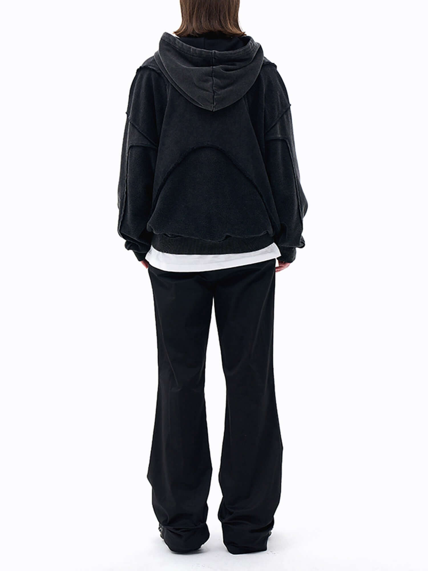 Elevate your casual wardrobe with the Washed Splicing Hoodie — a modern streetwear essential designed for comfort and laid-back edge. Crafted from a soft cotton blend, this hoodie features an oversized fit, front pockets, and an adjustable toggle drawstri