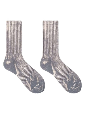 Add a breezy, stylish touch to your summer outfits with the Workwear Distressed Tie-Dyed Socks — the perfect blend of minimalist design and casual chic. Made from sheer, lightweight nylon, these socks feature a subtle ribbed texture and elastic cuffs for