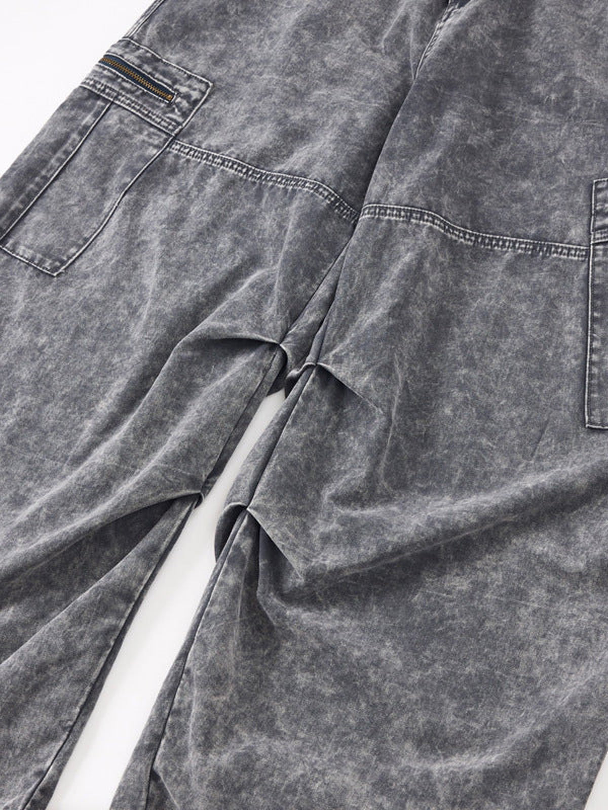 Barrel Jeans – Nahaufnahme der Knienaht | XoKool