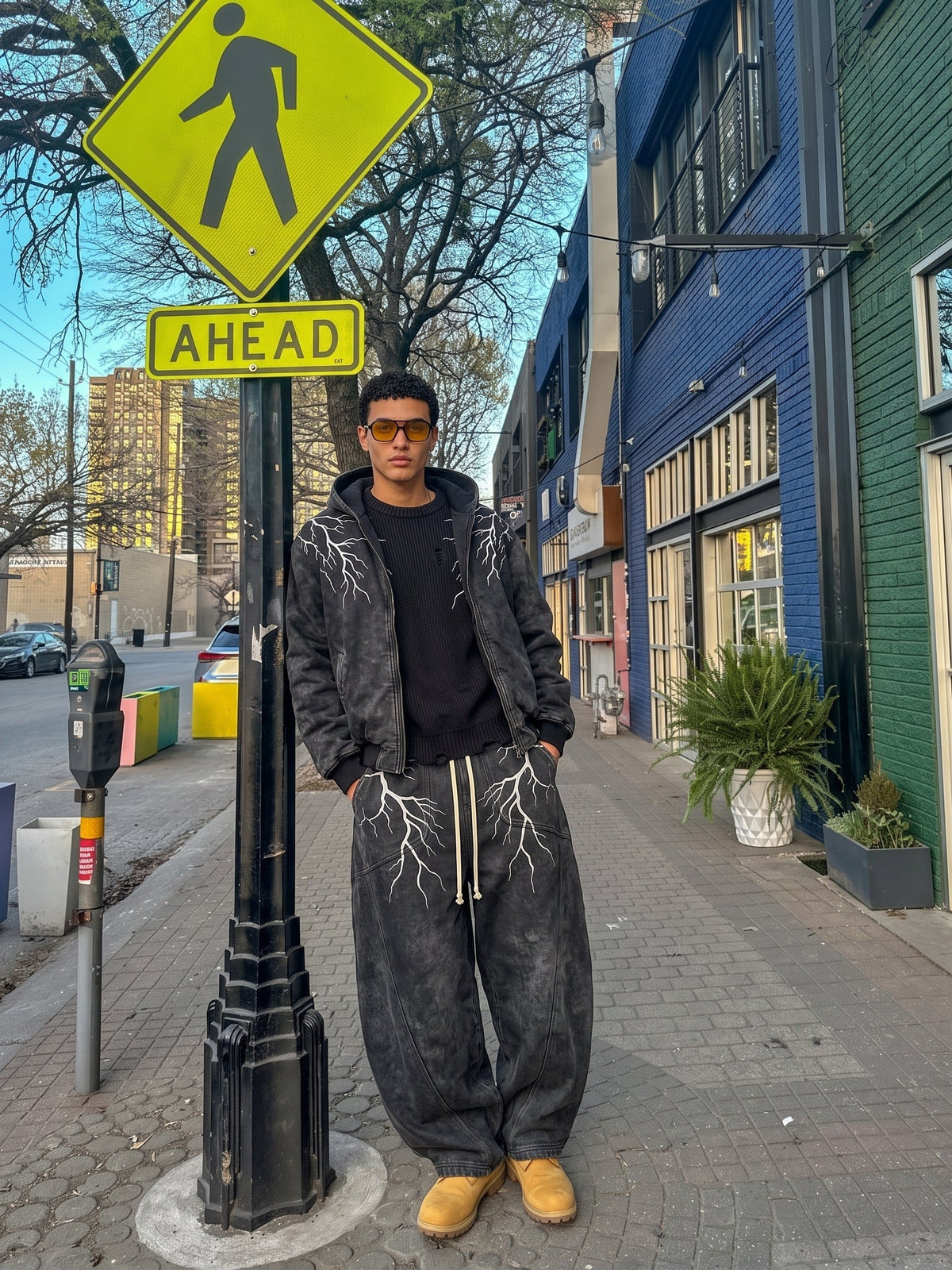 Acid wash sweatpants – Street photo, model | XoKool