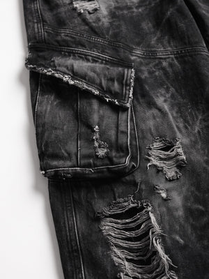 Schwarze Cargo Jeans – Tasche und Risse im Detail | XoKool